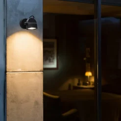 FARO BARCELONA Alfa - utendørs LED-veggspot, bøybar, IP65 Hot