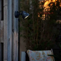 FARO BARCELONA Alfa - utendørs LED-veggspot, bøybar, IP65 Hot