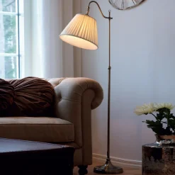 Markslöjd Antikk gulvlampe Charleston antikk messing Best