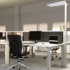 Arcchio LED-gulvlampe Logan Neo, sølv, 8 000 lm, dimbar| Kontorbelysning|Led-Innendørs