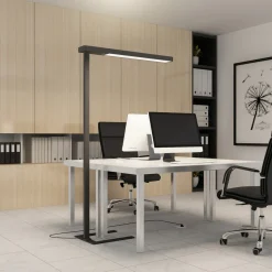 Arcchio LED-gulvlampe til kontor Susi, svart, sensor, berøringsdimmer Clearance