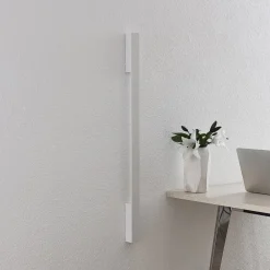 Arcchio LED-vegglampe Ivano, 91 cm, hvit, aluminium| Design- Og Hotellbelysning|Led-Innendørs