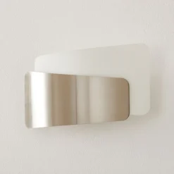 Fabas Luce Assymetrisk utformet vegglampe Slane Online