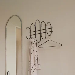 AYTM Moveo veggmonterte klesstativ, bredde 51 cm, svart, stål| Møbel Og Interiør