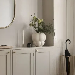 AYTM Uva-vase, keramikk, hvit, Ø 26 cm, drueform| Møbel Og Interiør