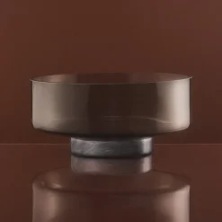 AYTM Volvi skål, røykgrå, Ø 25 cm, glass, base, marmor| Møbel Og Interiør