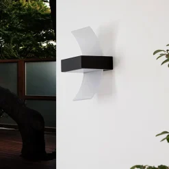 Lucande Buet LED utevegglampe Skadi| Kommersiell Utebelysning|Led-Utendørs