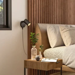 Deko-Light CAN TILT veggspot, svart, Ø 10 cm, metallbryter USB| Spotter I Tak