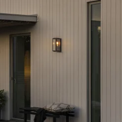 Konstsmide Carpi utendørs vegglampe, svart, 12,5 x 30 cm Discount