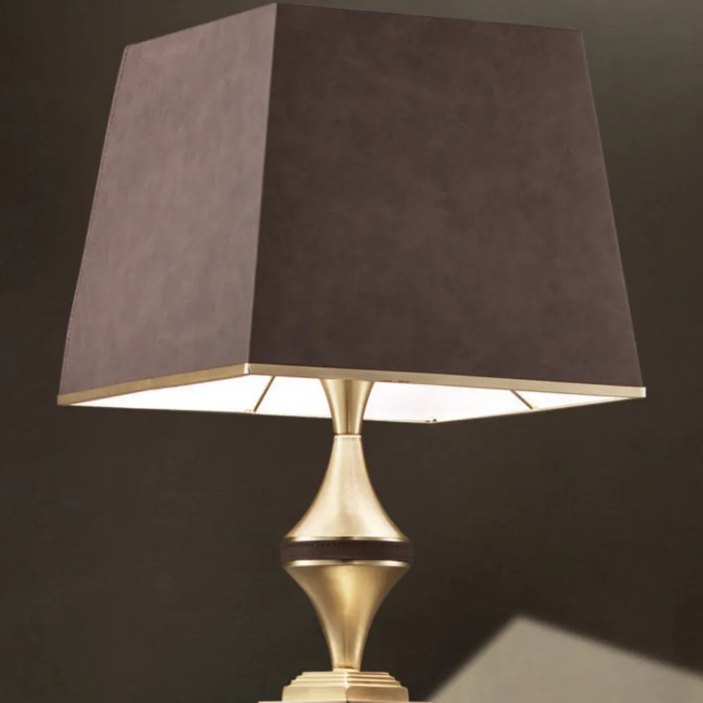 Masiero Darshan gulvlampe med brun skinn-tildekning New