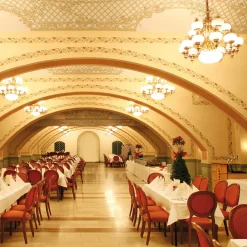 ORION Delia lysekrone, messingfarget Ø 100 cm, 16-lys, glass Best