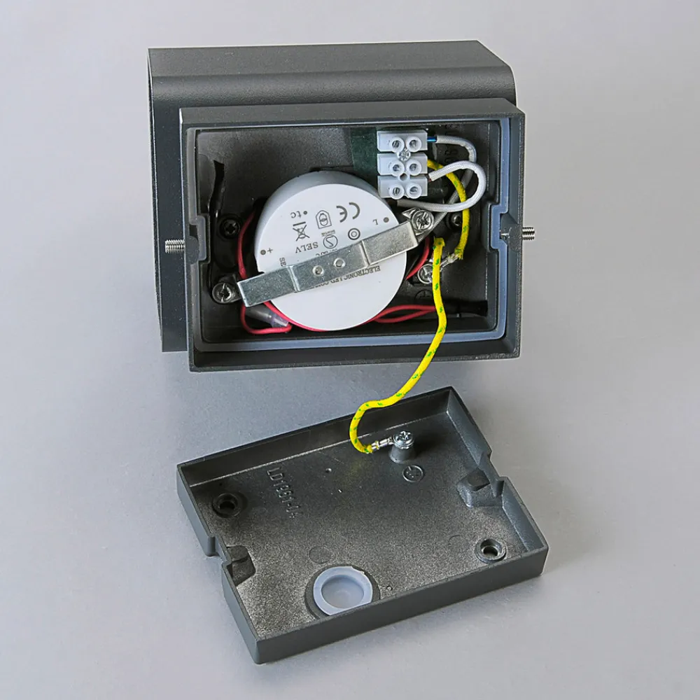 Lucande Doppelt strålende LED-utevegglys Nikolas Hot