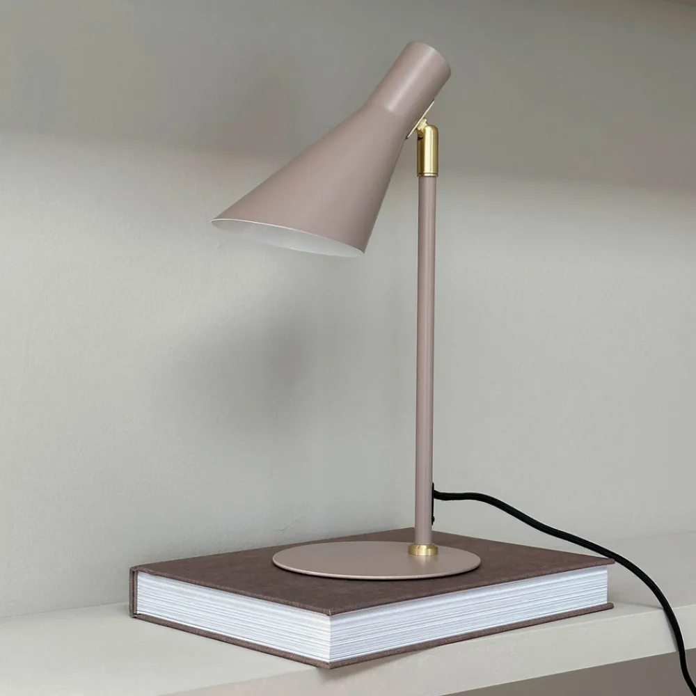Dyberg Larsen bordlampe DL12, beige, høyde 39,5 cm, metall Best