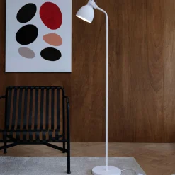 Dyberg Larsen Coast gulvlampe, hvit Discount