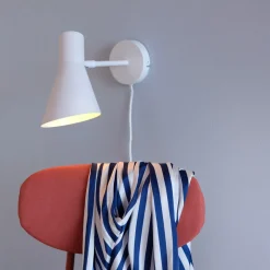 Dyberg Larsen DL12 vegglampe, hvit Best