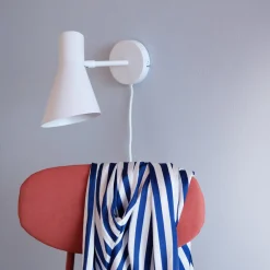 Dyberg Larsen DL12 vegglampe, hvit Best