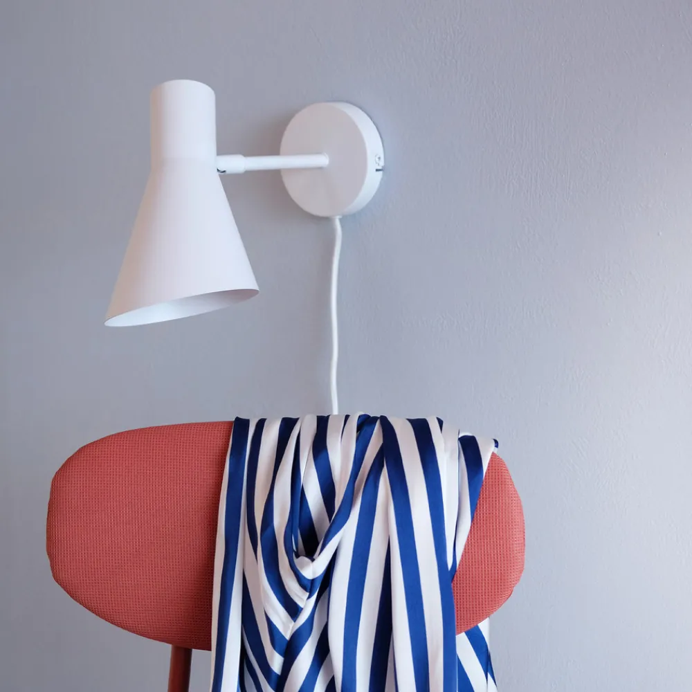 Dyberg Larsen DL12 vegglampe, hvit Best