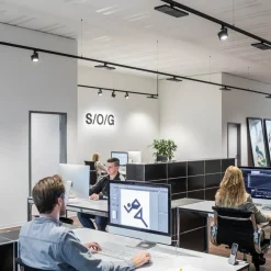 ERCO Lucy LED-bordlampe med fot, hvit 840| Skinnesystem