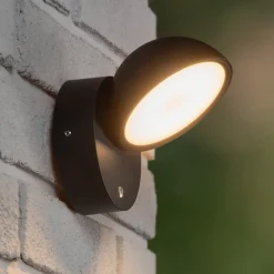 Lucide Finn LED-vegglampe, svart, IP54, dag/natt-sensor Online