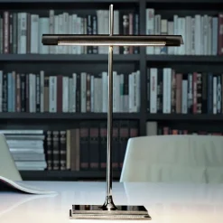 FLOS Goldman - bordlampe med USB, røykgrå