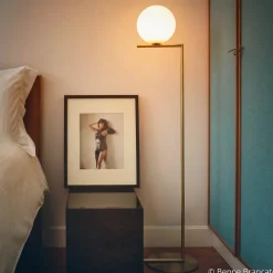 FLOS IC F1 gulvlampe, børstet messing| Gulvlamper