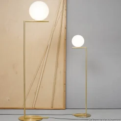 FLOS IC F1 gulvlampe, børstet messing| Gulvlamper