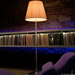 FLOS KTribe F3 gulvlampe med stoffskjerm, beige| Gulvlamper