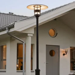 Konstsmide Freja lyktestolpe, svart| Lyktestolper