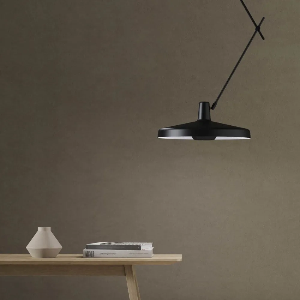 GRUPA Arigato taklampe 1 stk. 140cm Ø45cm svart| Kontorbelysning