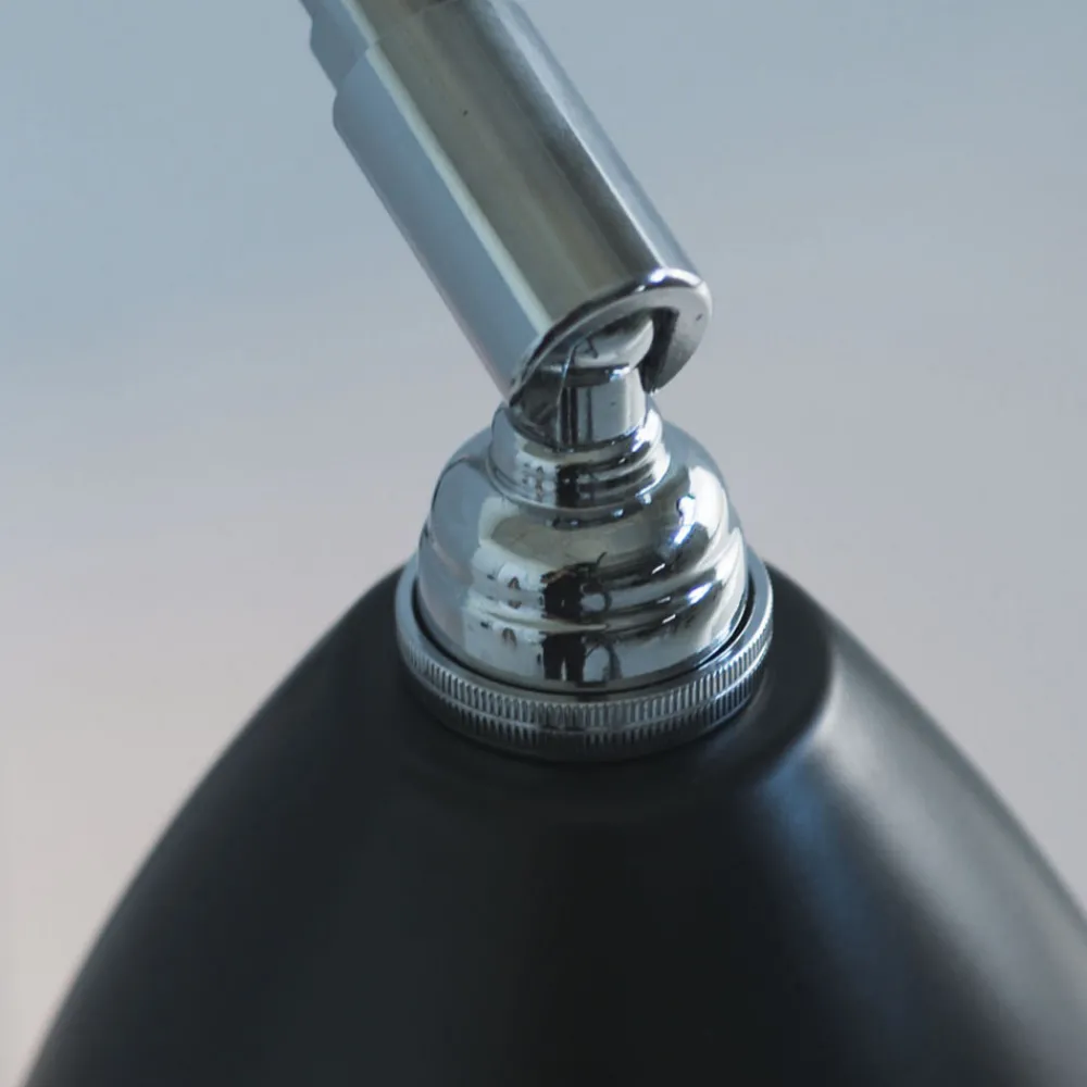 GUBI Bestlite BL5 vegglampe, krom/svart Hot