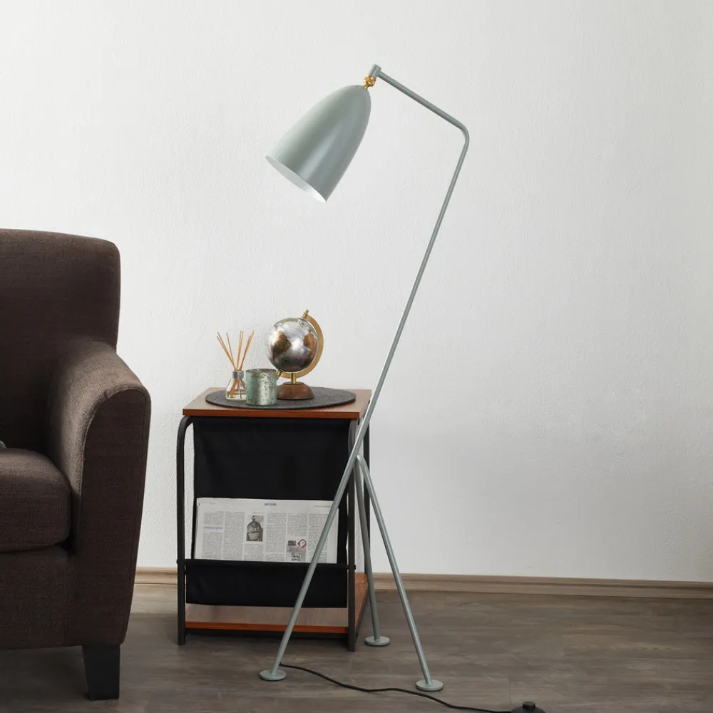 GUBI Gräshoppa trebeint gulvlampe, blågrå Best