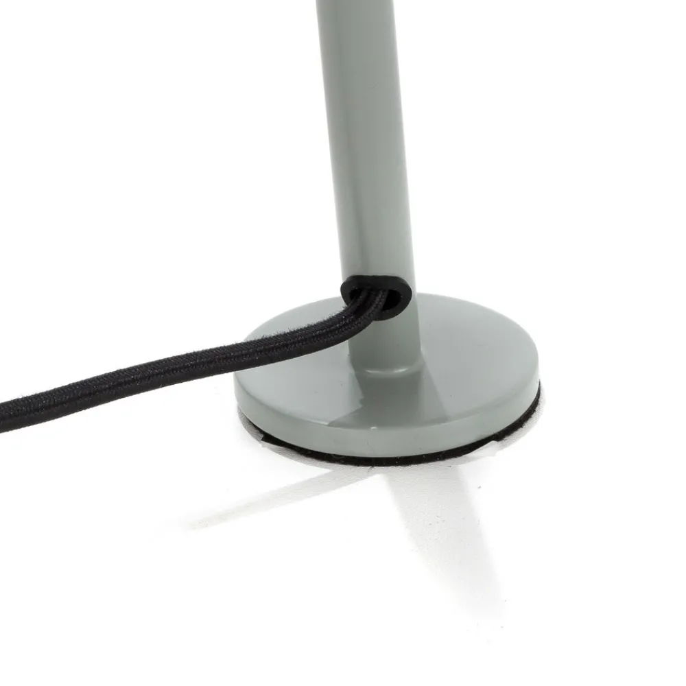 GUBI Gräshoppa trebeint gulvlampe, blågrå Best