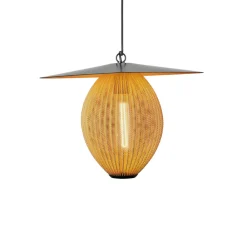 GUBI Satellite utendørs pendellampe, 57x36 cm, svart/sennepsgull Sale