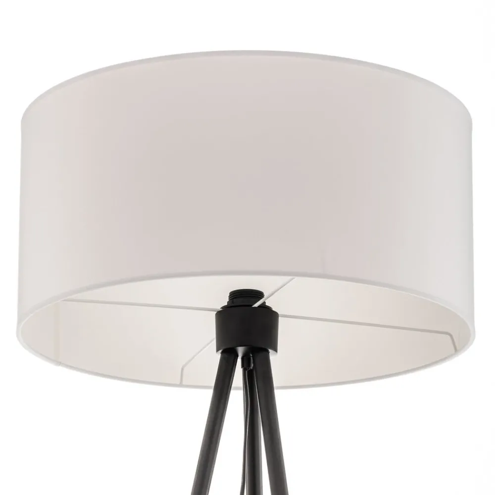 BRITOP Gulvlampe Corralee i svart og hvitt| Gulvlamper