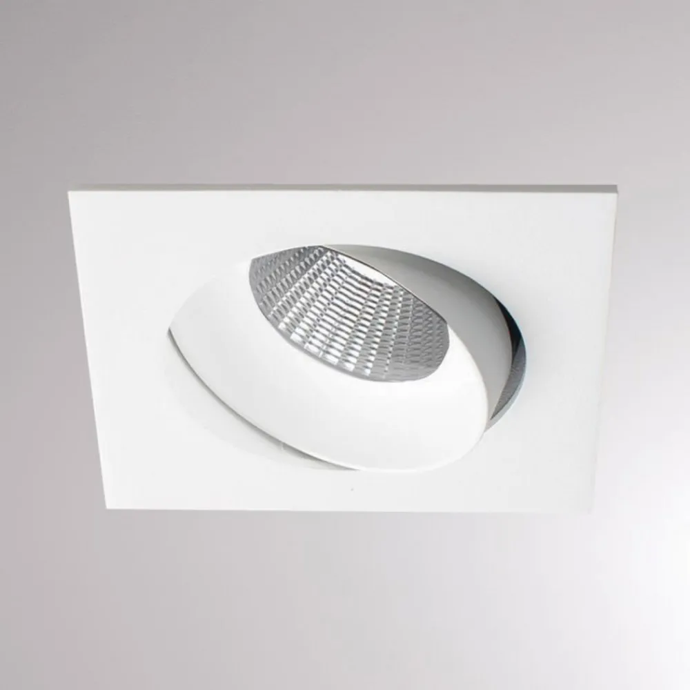 Molto Luce Kalio LED-downlight kantet 2 700 K 24° hvit Outlet