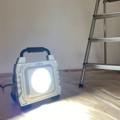 Ledino Kalkum LED-arbeidslyskaster, med strømbruddfunksjon| Teknisk Lys