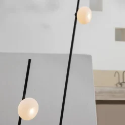 Karman Pois jordspyd-gulvlampe IP65 3 000 K 158 cm Online