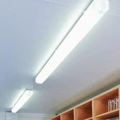 Regiolux LED-diffusorlys KLKF/1500 152cm 4000K 6100-4700 Clearance