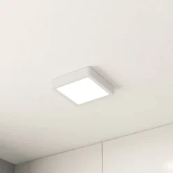 EGLO LED-panel for utenpåliggende montering Fueva 5 IP20 830 hvit 16x16 cm Best