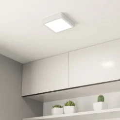 EGLO LED-panel for utenpåliggende montering Fueva 5 IP20 830 hvit 16x16 cm Best