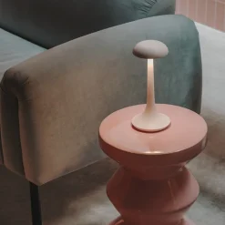 LEDS-C4 LED-bordlampe Portobello, hvit, dimmer, ABS Hot