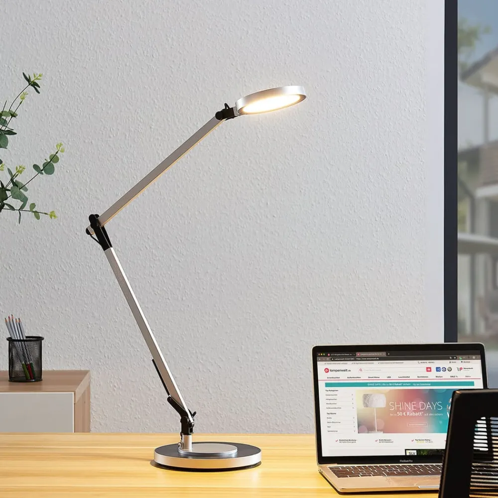 Lindby LED-skrivebordslampe Rilana med dimmer, sølvfarget| Kontorbelysning|Led-Innendørs