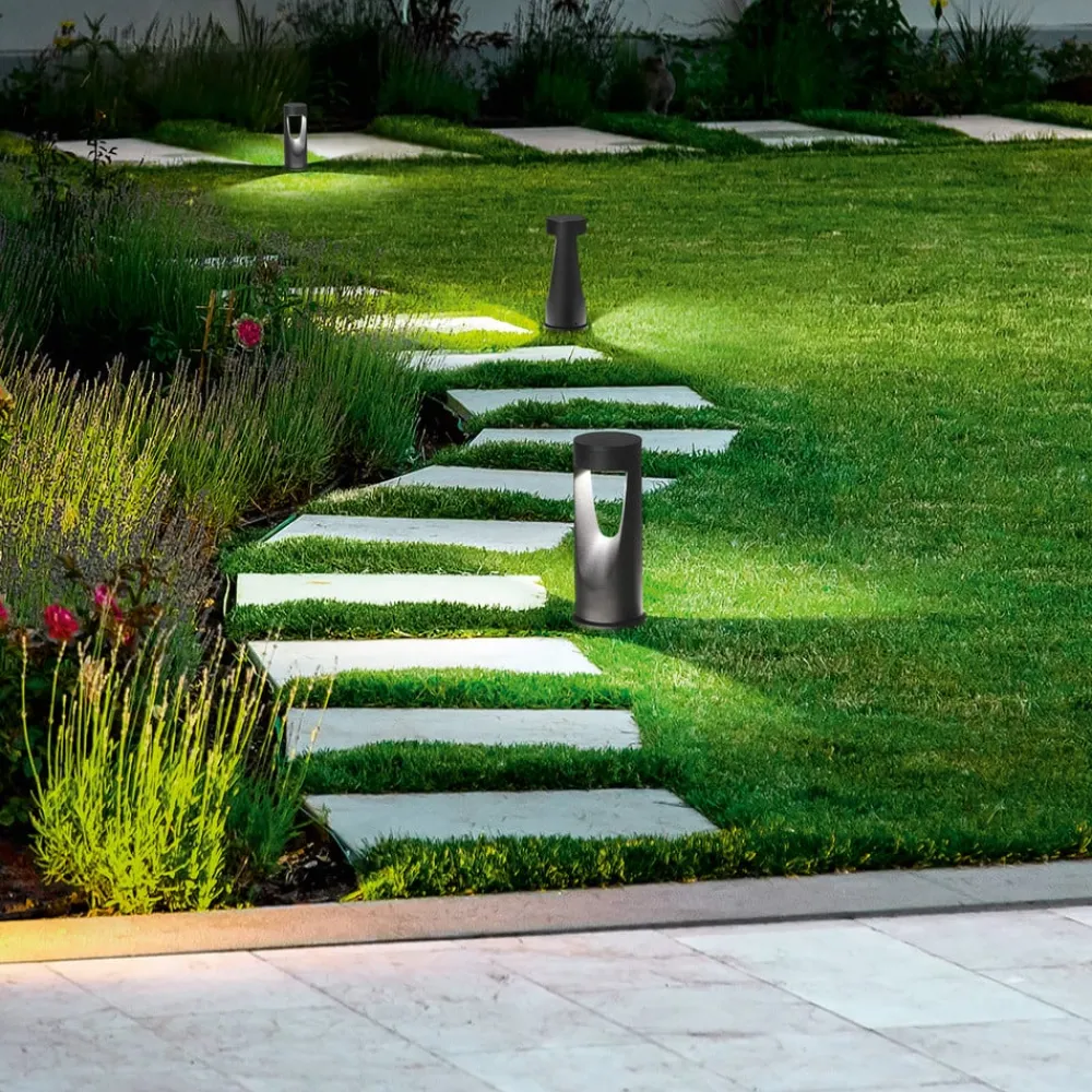 Fabas Luce LED-sokkellampe Teo, 30 cm høy, svart, metall, IP65| Sokkellamper