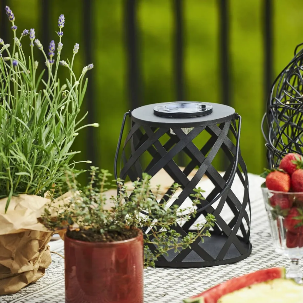 STAR TRADING LED-solcellelampe Calabria rutemønster høyde 20 cm| Solcellelamper