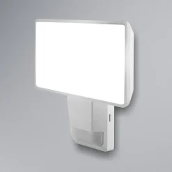 LEDVANCE Endura Pro Flood Sensor LED spot 27W hvit Clearance