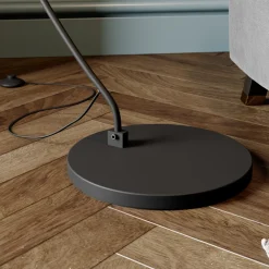 Lindby buelampe Jonera, svart, metall, E27, høyde 185 cm Clearance