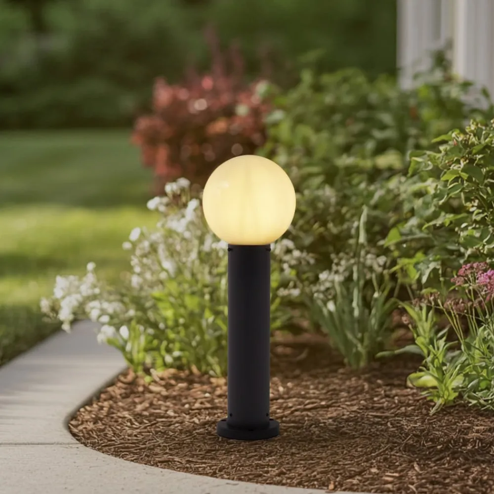 Lindby Dangan sokkellampe, hvit, høyde 60 cm, glass, metall| Sokkellamper Med Sensor|Terrassebelysning