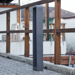 Lindby Emima LED-gatelampe i aluminium 100 cm Hot