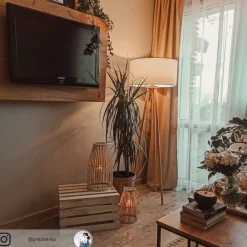 Lindby gulvlampe Charlia, hvit, tre, høyde 150 cm Best