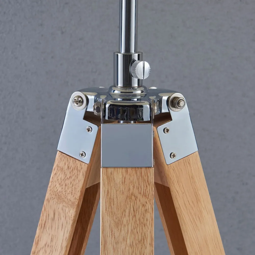 Lindby gulvlampe Katie, 162 cm, hvit, tekstil, tre, stativ| Gulvlamper